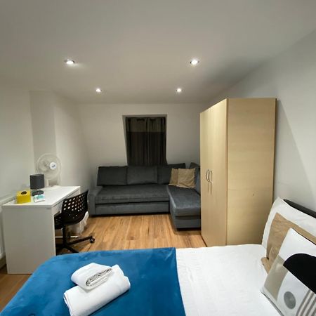 Fabulous Private Bedrooms Near Euston Station, Central Лондон Экстерьер фото