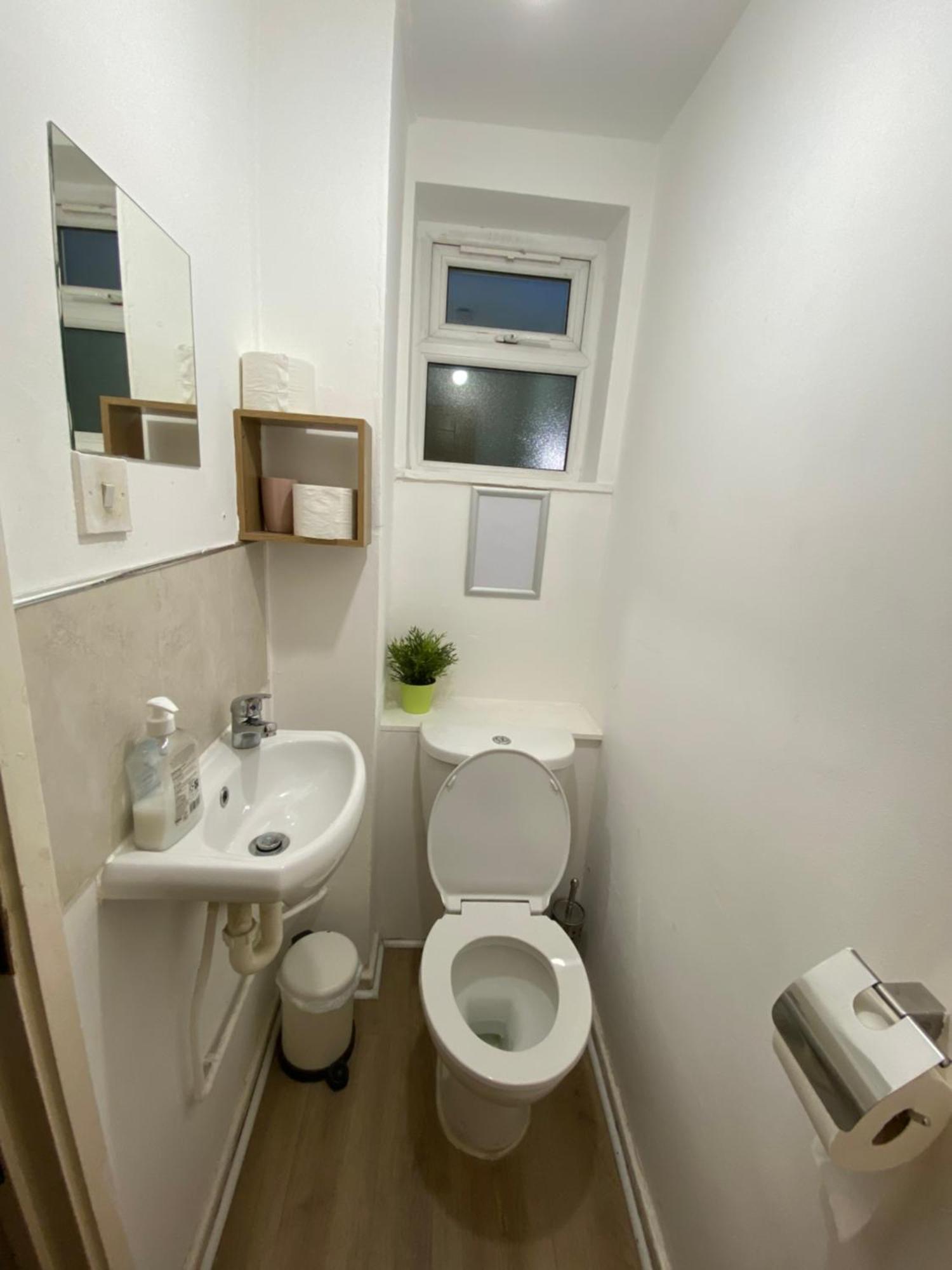 Fabulous Private Bedrooms Near Euston Station, Central Лондон Экстерьер фото