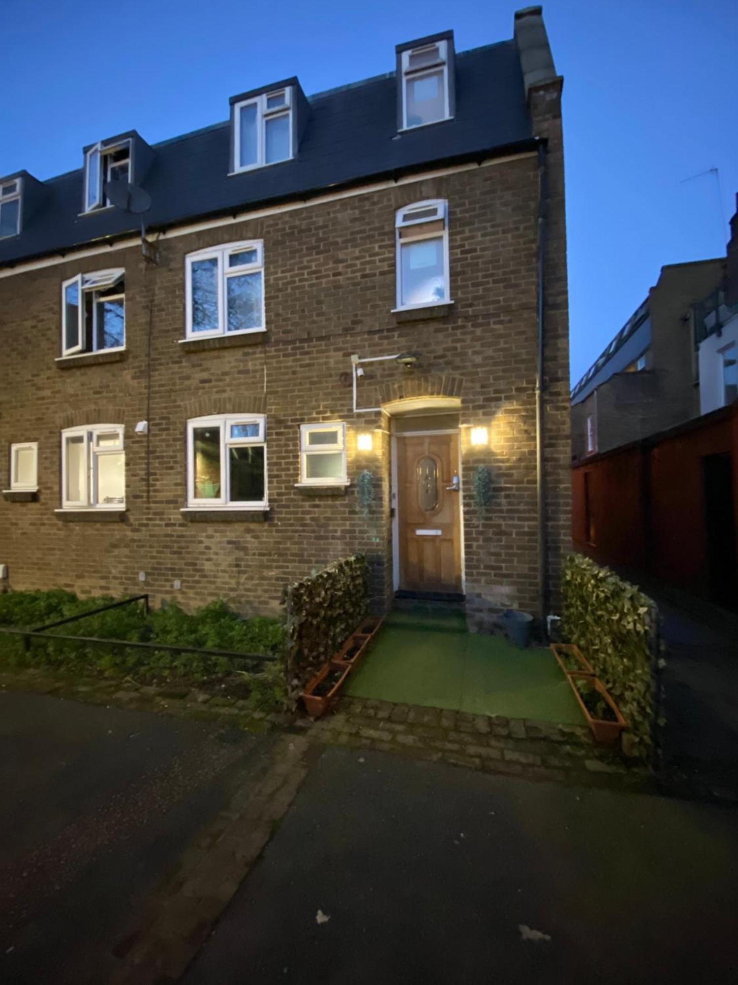 Fabulous Private Bedrooms Near Euston Station, Central Лондон Экстерьер фото