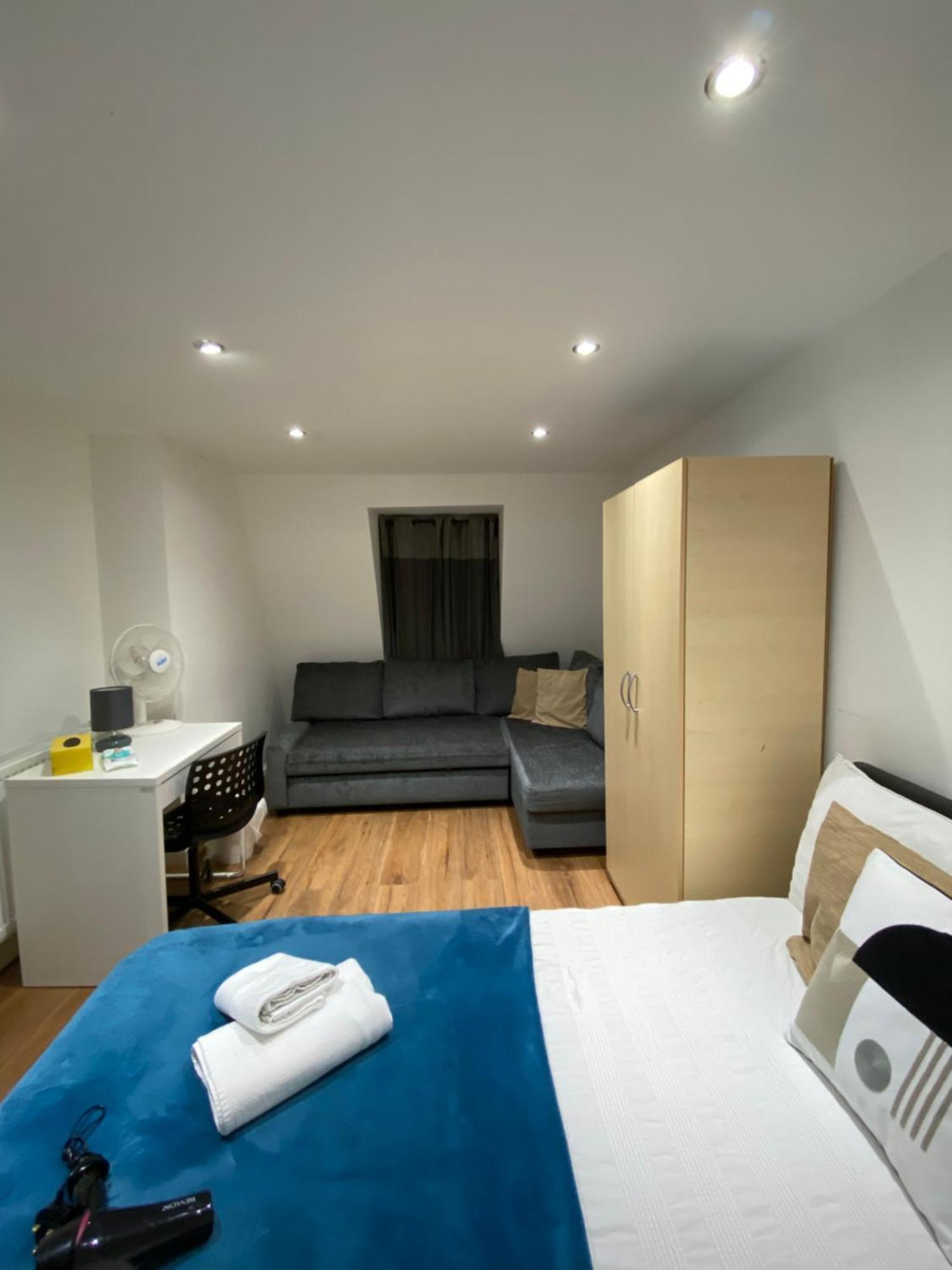Fabulous Private Bedrooms Near Euston Station, Central Лондон Экстерьер фото
