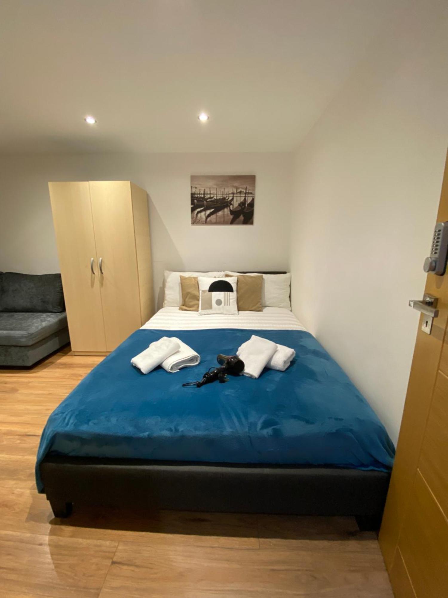 Fabulous Private Bedrooms Near Euston Station, Central Лондон Экстерьер фото