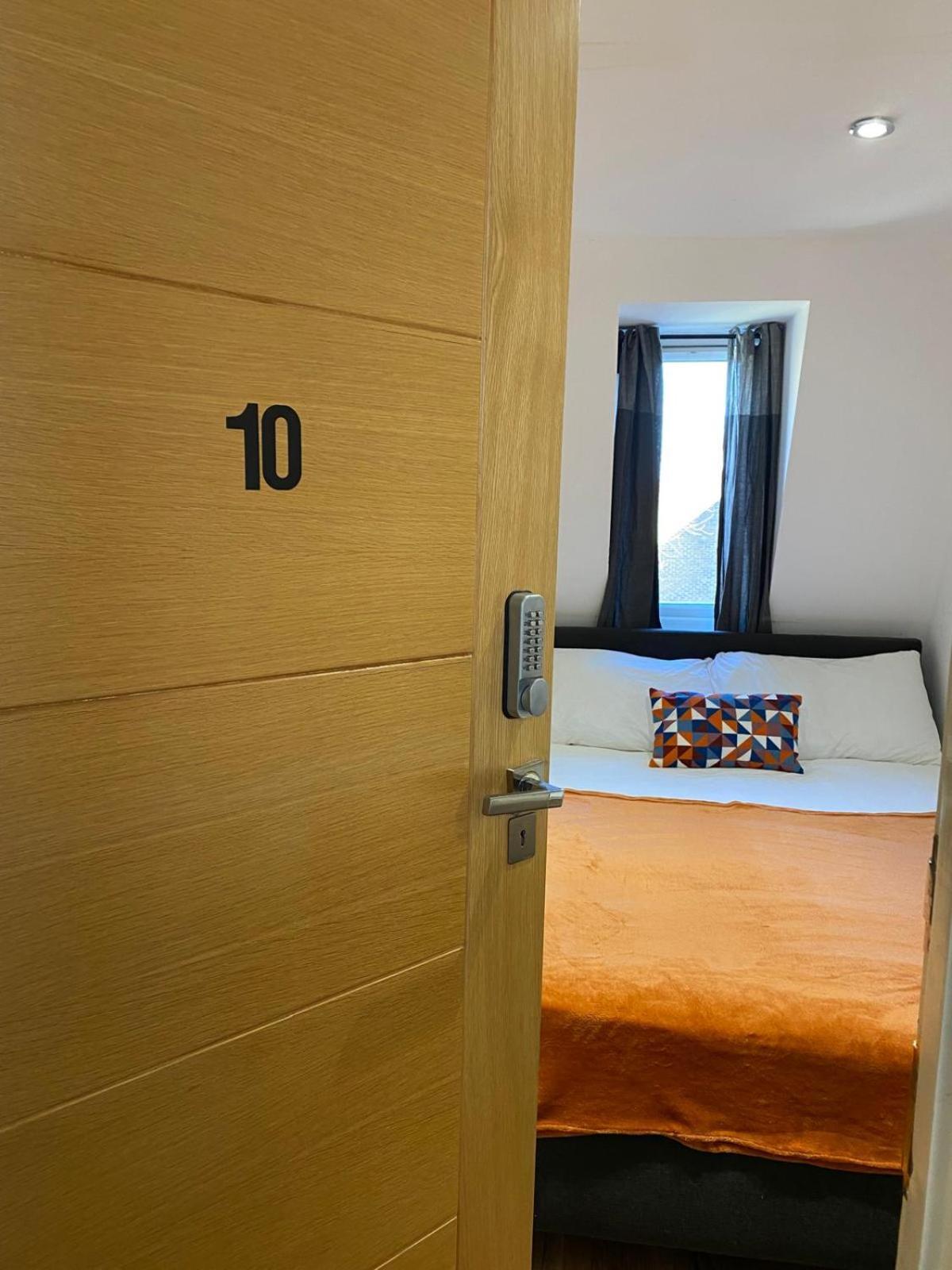 Fabulous Private Bedrooms Near Euston Station, Central Лондон Экстерьер фото
