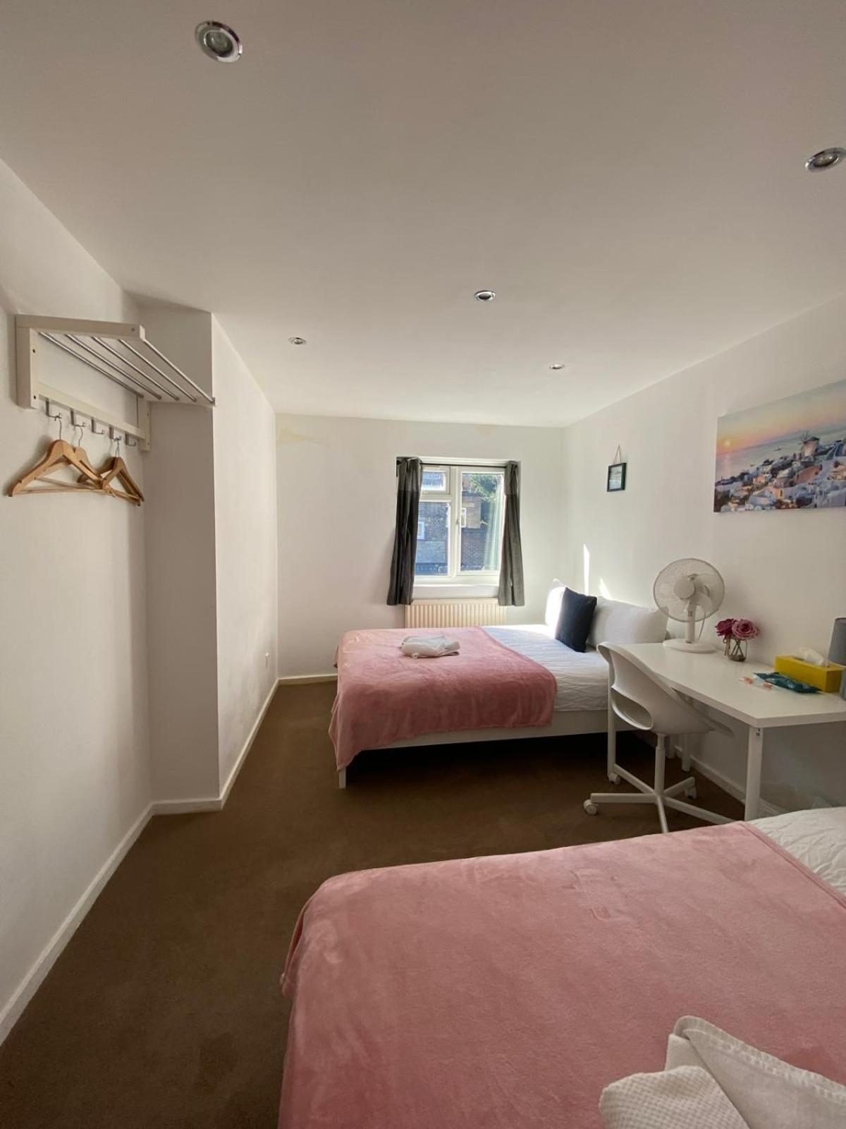 Fabulous Private Bedrooms Near Euston Station, Central Лондон Экстерьер фото