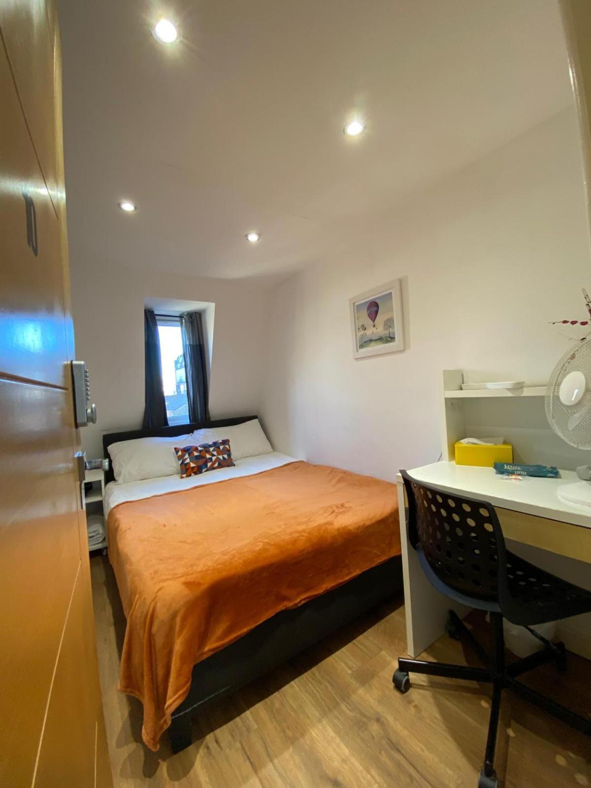 Fabulous Private Bedrooms Near Euston Station, Central Лондон Экстерьер фото