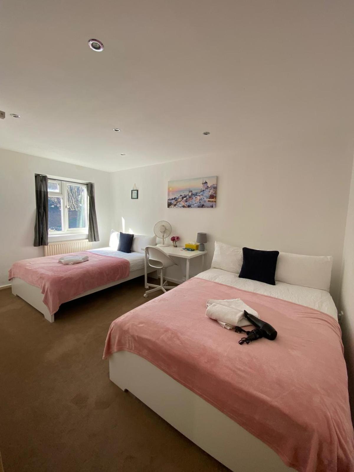 Fabulous Private Bedrooms Near Euston Station, Central Лондон Экстерьер фото