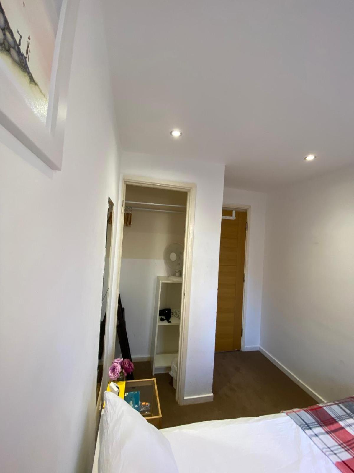 Fabulous Private Bedrooms Near Euston Station, Central Лондон Экстерьер фото