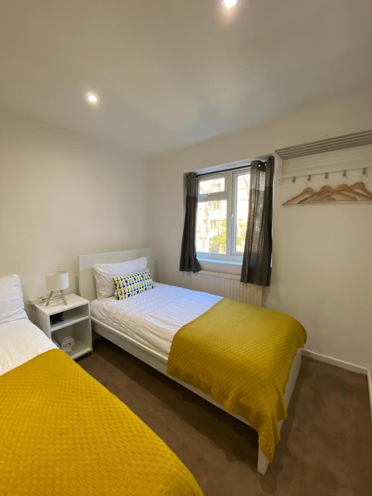 Fabulous Private Bedrooms Near Euston Station, Central Лондон Экстерьер фото
