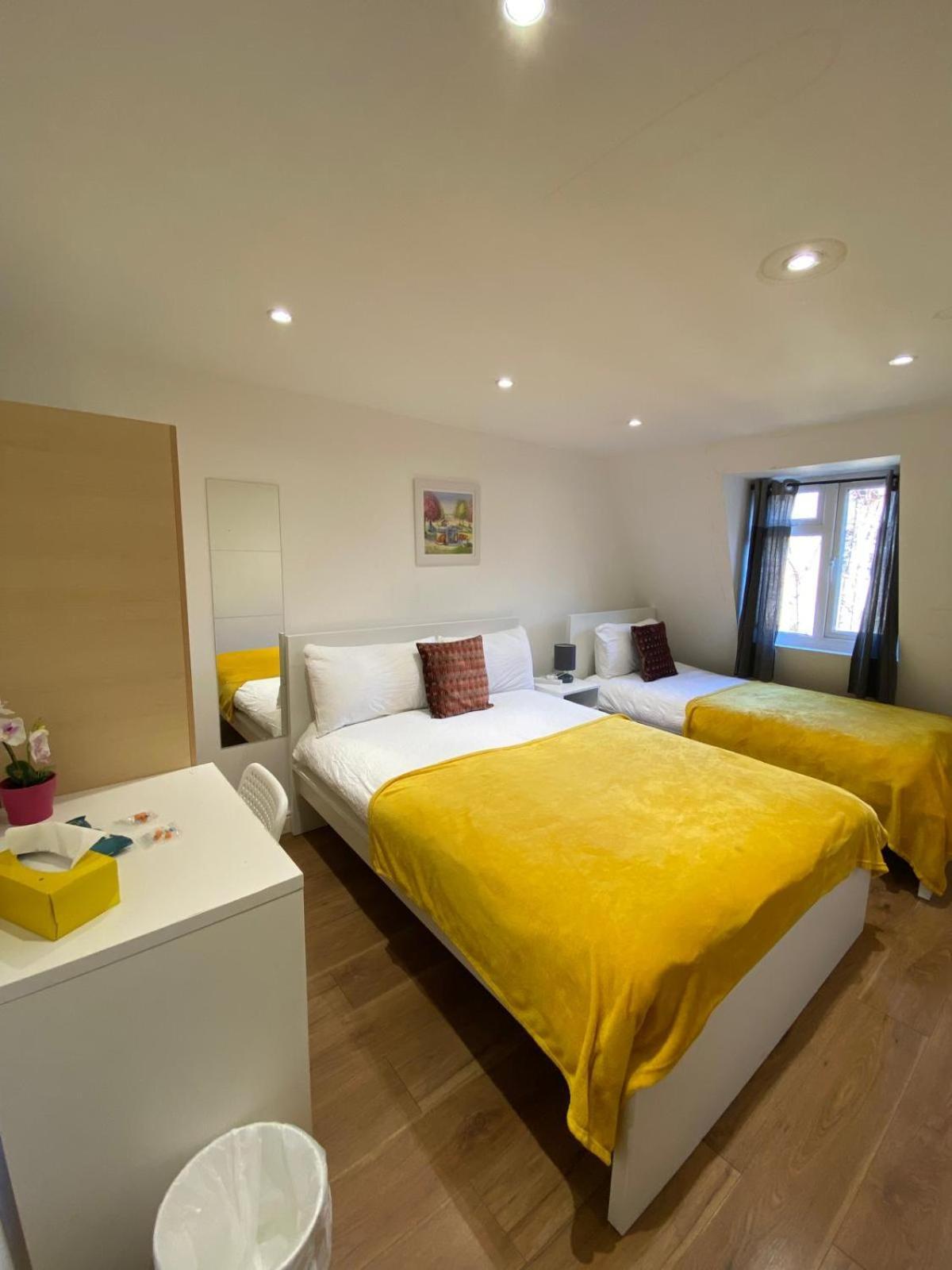 Fabulous Private Bedrooms Near Euston Station, Central Лондон Экстерьер фото